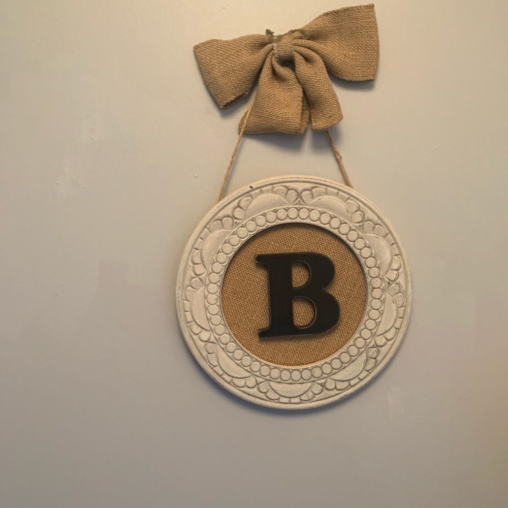 SOLD outside of posh.  “B” sign